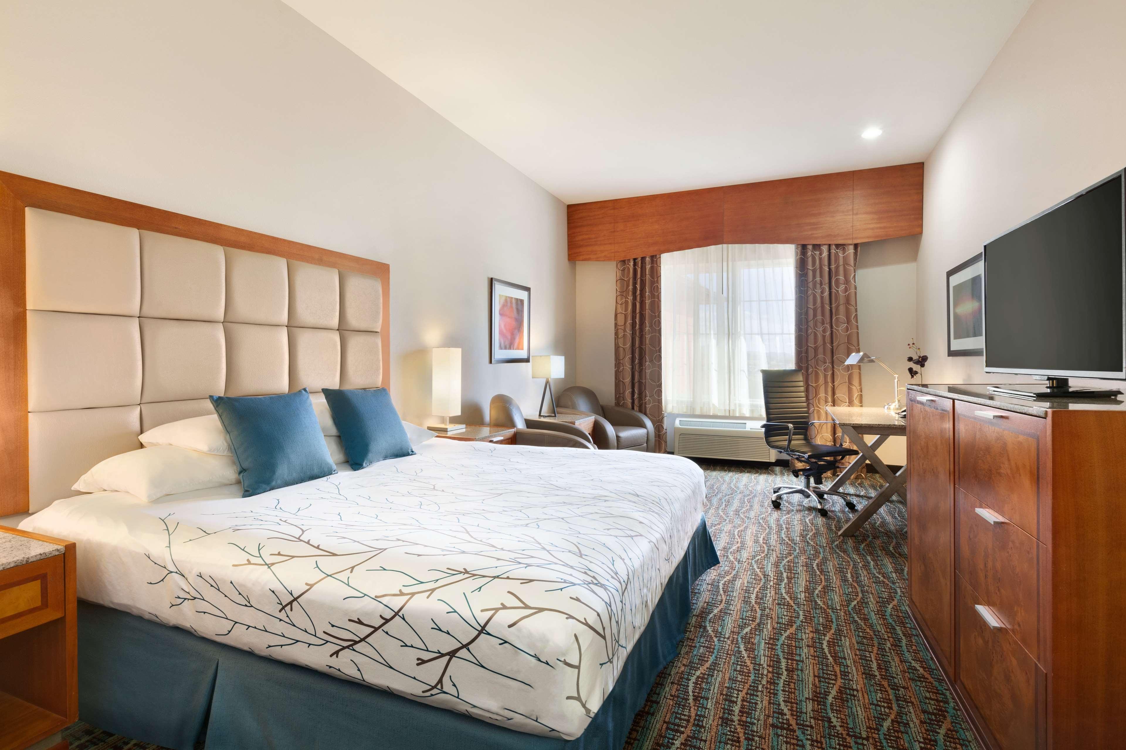 Best Western Plus Peppertree Inn At Omak Dış mekan fotoğraf
